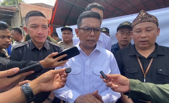 Korban Banjir Bandang Lebak di Huntara, Andra Soni Paparkan Tindakan Mendesak yang Diperlukan