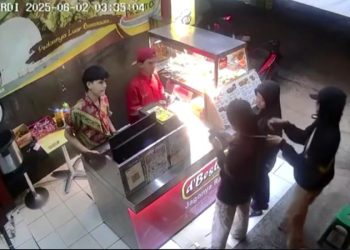Begal Serang Pelanggan dengan Celurit di Depok