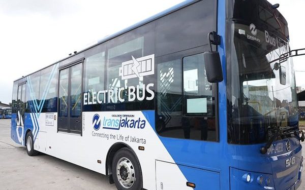 Bus Koridor 13 Mampang-Ciledug Segera Beroperasi