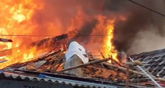 Empat Anak Tewas dalam Kebakaran Rumah di Tebet