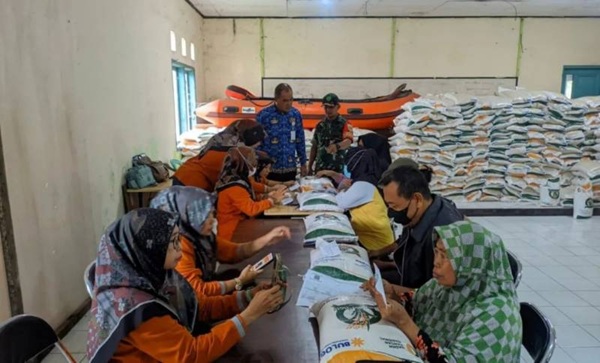 66.245 Keluarga Kurang Mampu di Tangerang Menerima Bansos Beras