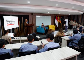 Dialog Global Melalui Diplomasi Kampus antara Universitas Moestopo dan Argentina
