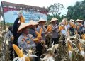 Kapolres Serang Terima Gelar Bapak Jagung Indonesia