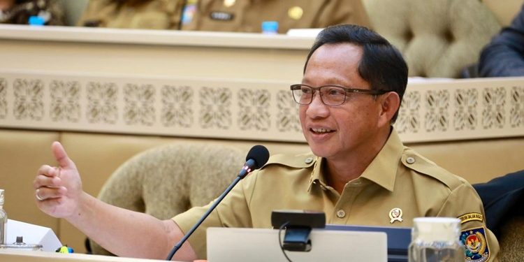 Mendagri Ingatkan Pemda Tingkatkan Sosialisasi Pembebasan PBG