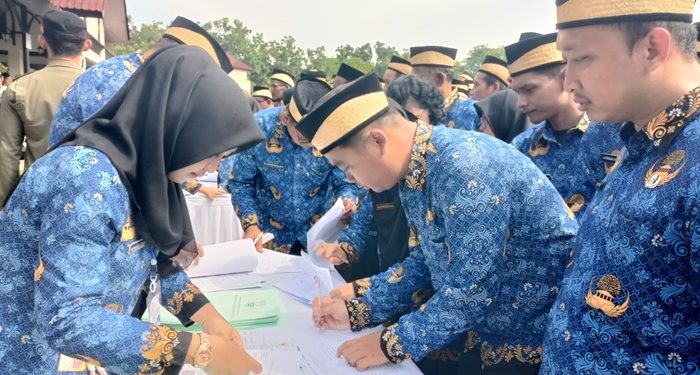Pemkab Tangerang Lantik 8205 Pegawai Pemerintah dengan Perjanjian Kerja Paruh Waktu