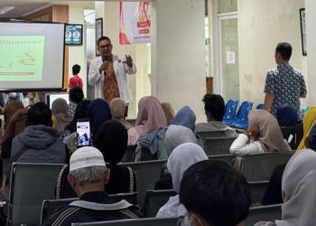 HUT PAPDI, Pengunjung RS di Lebak Menerima Penyuluhan Risiko Penyakit Jantung