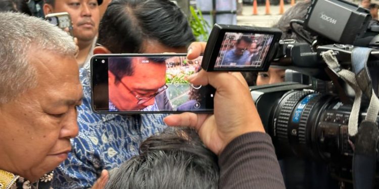 Ridwan Kamil Ungkap Pembelian Mobil B. J. Habibie Menggunakan Uang Pribadi