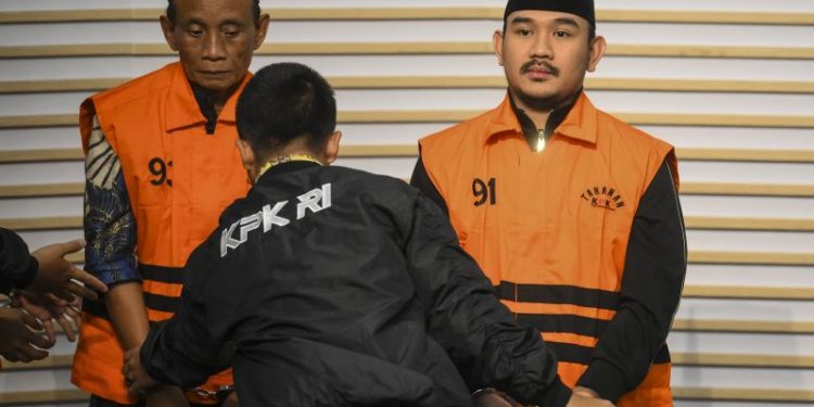 Bupati Bekasi Sampaikan Pesan kepada Gubernur Jabar Usai Jadi Tersangka