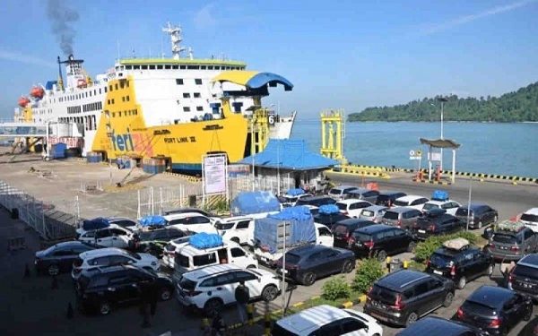 Prediksi Puncak Arus Balik Nataru di Selat Sunda dan Bali