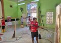 Relawan Gelar Aksi Sosial Pembersihan Masjid di Tapanuli Tengah