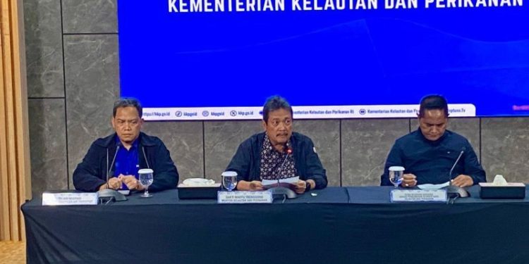 Tiga Pegawai KKP Hilang Kontak saat Naik Pesawat ATR 42-500